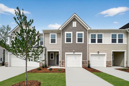 New construction Multi-Family house 122 Tree Moss Ct, Rolesville, NC 27571 plan Carson II - image