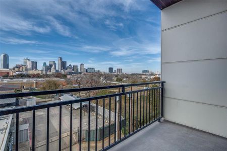 New construction Condo house 1900 S Ervay St, Unit 512, Dallas, TX 75215 - image