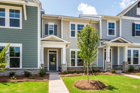 New construction Fourplex house 10013 Mamillion Dr, Huntersville, NC 28078 - photo 0