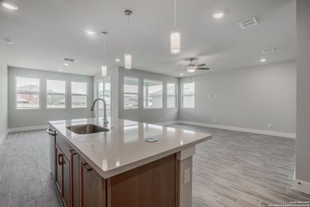 New construction Single-Family house 7334 Walkers Loop, San Antonio, TX 78233 Elevate- photo 15 15