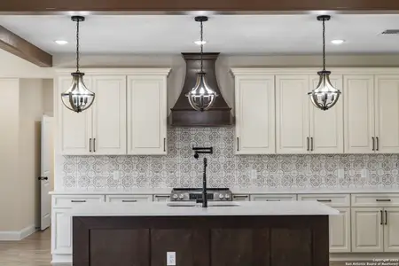 New construction Single-Family house 104 Hidden Path, Floresville, TX 78114 - image