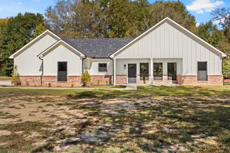 New construction Single-Family house 1339 Hwy 67, Mount Vernon, TX 75457 - image