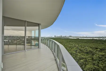 New construction Condo house 2411 Laguna Cir, Unit 1805, North Miami, FL 33181 - image