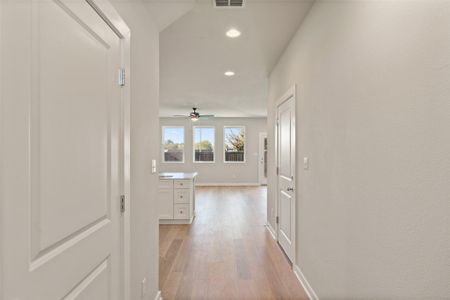 New construction Single-Family house 17506 Gitano Pass, Pflugerville, TX 78664 plan Arlington - image 14