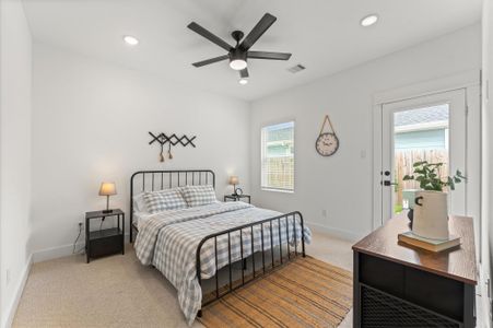 New construction Single-Family house 1009 Tuskegee Heights Ln, Houston, TX 77091 - image 14
