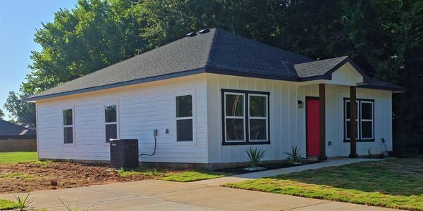 New construction Single-Family house 226 10Th St, Paris, TX 75460 - image