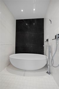 New construction Condo house 300 Biscayne Blvd Wy, Unit 1102, Miami, FL 33131 - image 17