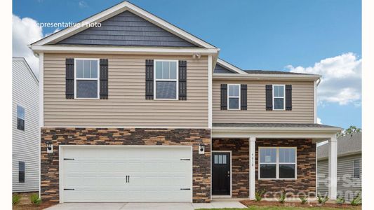 New construction Single-Family house 5122 Shallow Brook Dr, Charlotte, NC 28215 plan Galen - image