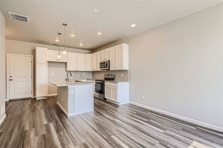 New construction Townhouse house 6942 Huddersfield Ln, Castle Pines, CO 80108 Avalon- photo 11 11