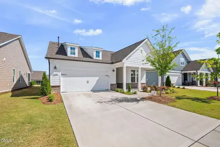New construction Single-Family house 1609 Plover Cir, Fuquay Varina, NC 27526 plan Prosperity - image