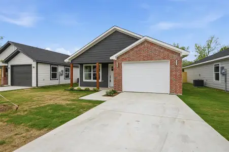 New construction Single-Family house 1012 S 1St St, Sherman, TX 75090 - image