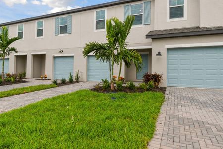 New construction Townhouse house 5447 Tripoli Dr, Palmetto, FL 34221 - photo 0