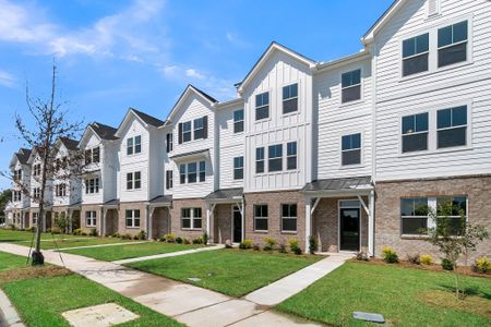 New construction Townhouse house 5164 Double Eagle Loop, Summerville, SC 29485 Saluda Homeplan- photo 0 0