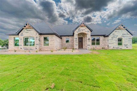 New construction Single-Family house 203 Maverick Ct, Granbury, TX 76049 null- photo 1 1