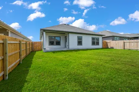 New construction Single-Family house 233 Little Green Trl, Jarrell, TX 76537 - image