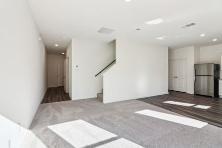 New construction Single-Family house 200 Mayflower Ave, Princeton, TX 75407 plan Endeavor - image 15