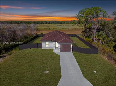 New construction Single-Family house 5107 N Vera Ave, Lehigh Acres, FL 33971 - image