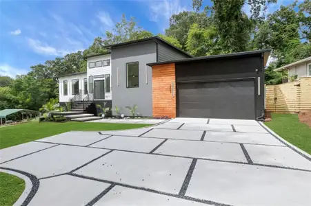 New construction Single-Family house 2063 Browns Mill Rd Se, Atlanta, GA 30315 - image