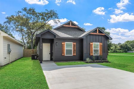 New construction Single-Family house 315 N Woodson St, Willis, TX 77378 - image