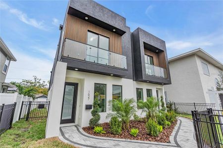 New construction Townhouse house 1627 9Th Avenue N, Saint Petersburg, FL 33713 - photo 0