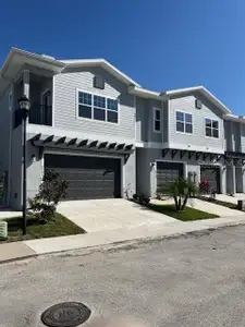 New construction Townhouse house 5733 Desert Rose Pl, Tampa, FL 33615 - image