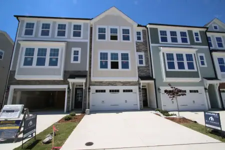 New construction Townhouse house 10041 Secluded Garden Dr, Apex, NC 27523 plan Buckingham - image