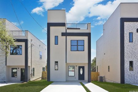 New construction Single-Family house 656 Canyon Cir, Canyon Lake, TX 78133 - image