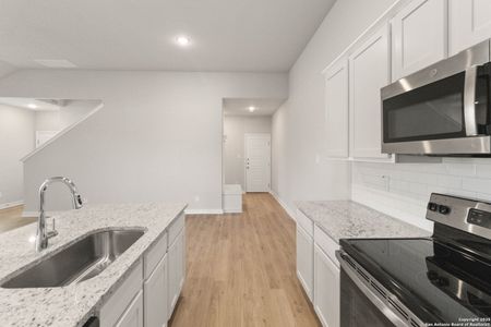 New construction Multi-Family house 445 Cross Barn Blvd, Buda, TX 78610 plan Duplex 1800 - image 10