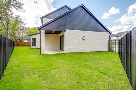 New construction Single-Family house 8428 Hidden Creek Ct, North Richland Hills, TX 76182 - image 4