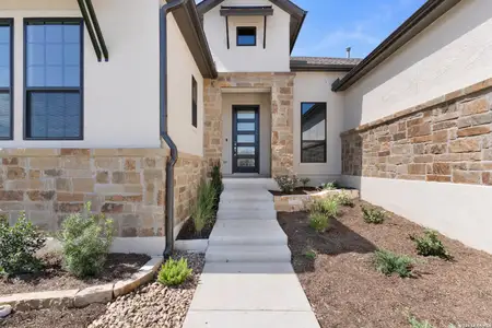 New construction Single-Family house 23347 Grande Vis, San Antonio, TX 78261 plan Leon - image 3