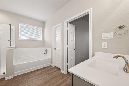 New construction Single-Family house 533 Stone Placa Trl, Brookshire, TX 77423 - image 5