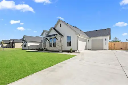 New construction Single-Family house 6630 King Oaks Blvd, Salado, TX 76571 plan Frio II - image 2