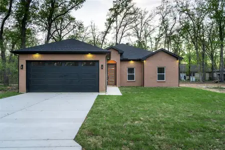 New construction Single-Family house 219 W Beachwood Lp, Trinidad, TX 75163 - image