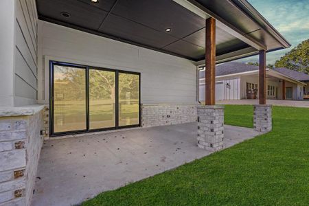 New construction Single-Family house 1838 S Park Ave, Denison, TX 75020 - image