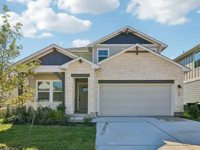 New construction Single-Family house 104 Pico St, Hutto, TX 78634 plan The Matador (870) - image