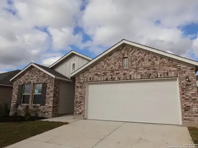 New construction Single-Family house 1104 Limestone Rdg, Seguin, TX 78155 plan Boone - image