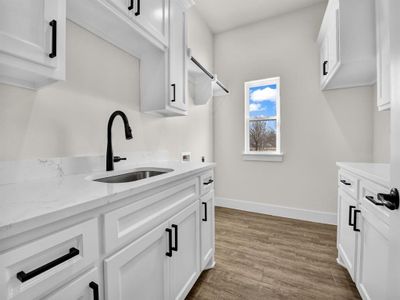 New construction Single-Family house 212 Desperado Ct, Weatherford, TX 76088 - image 7