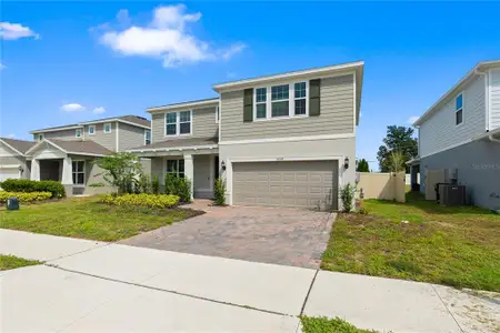 New construction Single-Family house 4047 Meandering Bay Dr, Apopka, FL 32712 - image