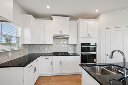 New construction Single-Family house 508 Young St, Buda, TX 78640 plan Lamar - image 5