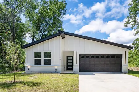 New construction Single-Family house 125 Bluebonnet Dr, Gun Barrel City, TX 75156 null- photo 0