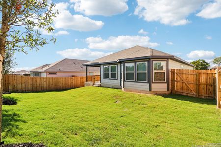 New construction Single-Family house 10274 King Robert, San Antonio, TX 78239 plan The Briscoe (820) - image