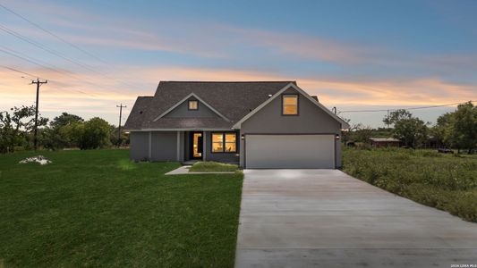 New construction Single-Family house 123 Ranchero, Natalia, TX 78059 - image
