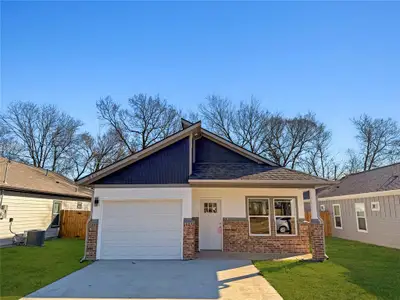 New construction Single-Family house 823 Edgar St, Greenville, TX 75401 - image