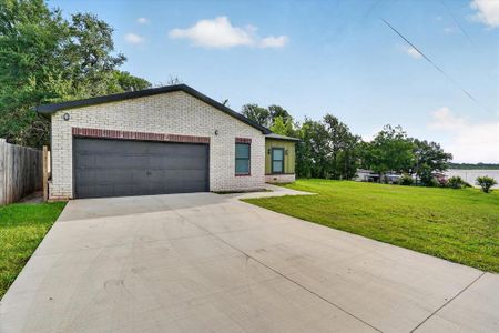 New construction Single-Family house 3202v Lowland Dr, Granbury, TX 76048 - image