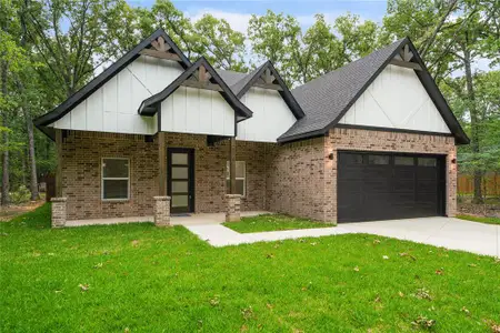 New construction Single-Family house 216 E Beachwood Lp, Trinidad, TX 75163 - image