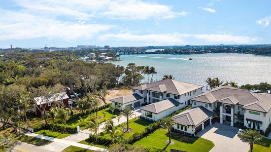 New construction Single-Family house 88 W Riverside Dr, Jupiter, FL 33469 null- photo 11 11