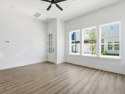 New construction Single-Family house 8918 Sunshine Laverne Ln, Houston, TX 77080 - image 17