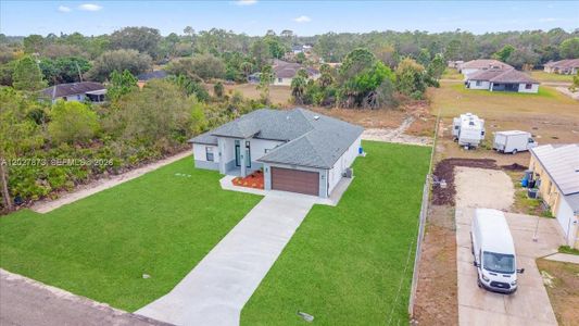 New construction Single-Family house 705 8Th Ave, Lehigh Acres, FL 33972 - image