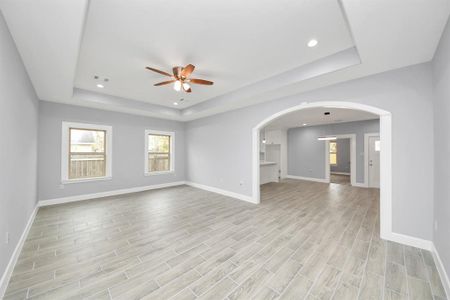 New construction Single-Family house 8229 Homewood Ln, Houston, TX 77028 null- photo 10 10