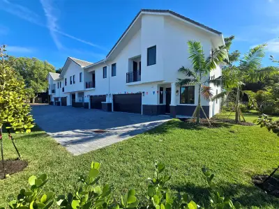 New construction Townhouse house 6997 Nw 30Th Ter, Unit D, Fort Lauderdale, FL 33309 - image